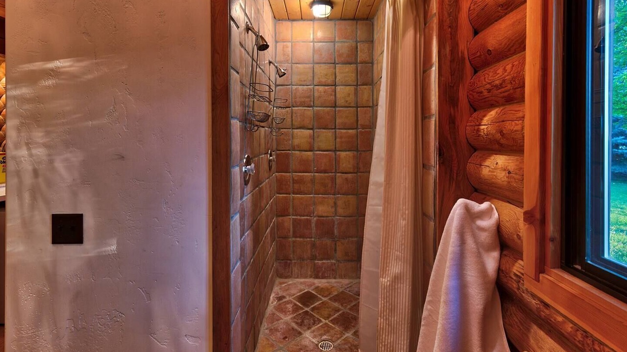 Photo of Bathroom in Alta