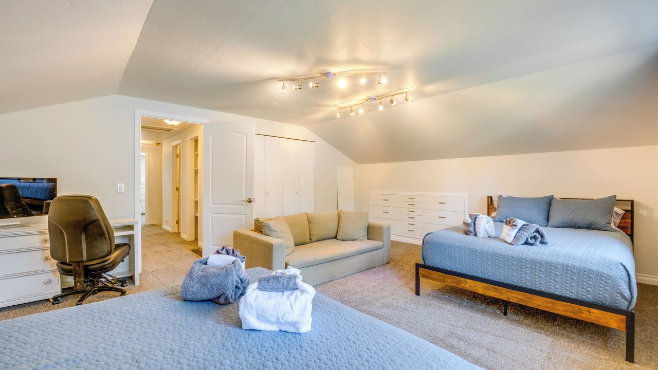 Photo of Bedroom in University Place