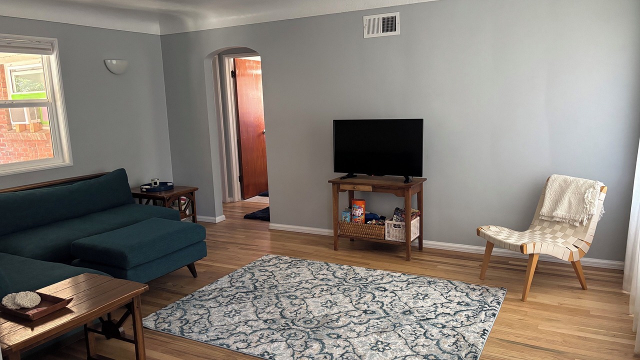 Photo of Livingroom in Morris Hill
