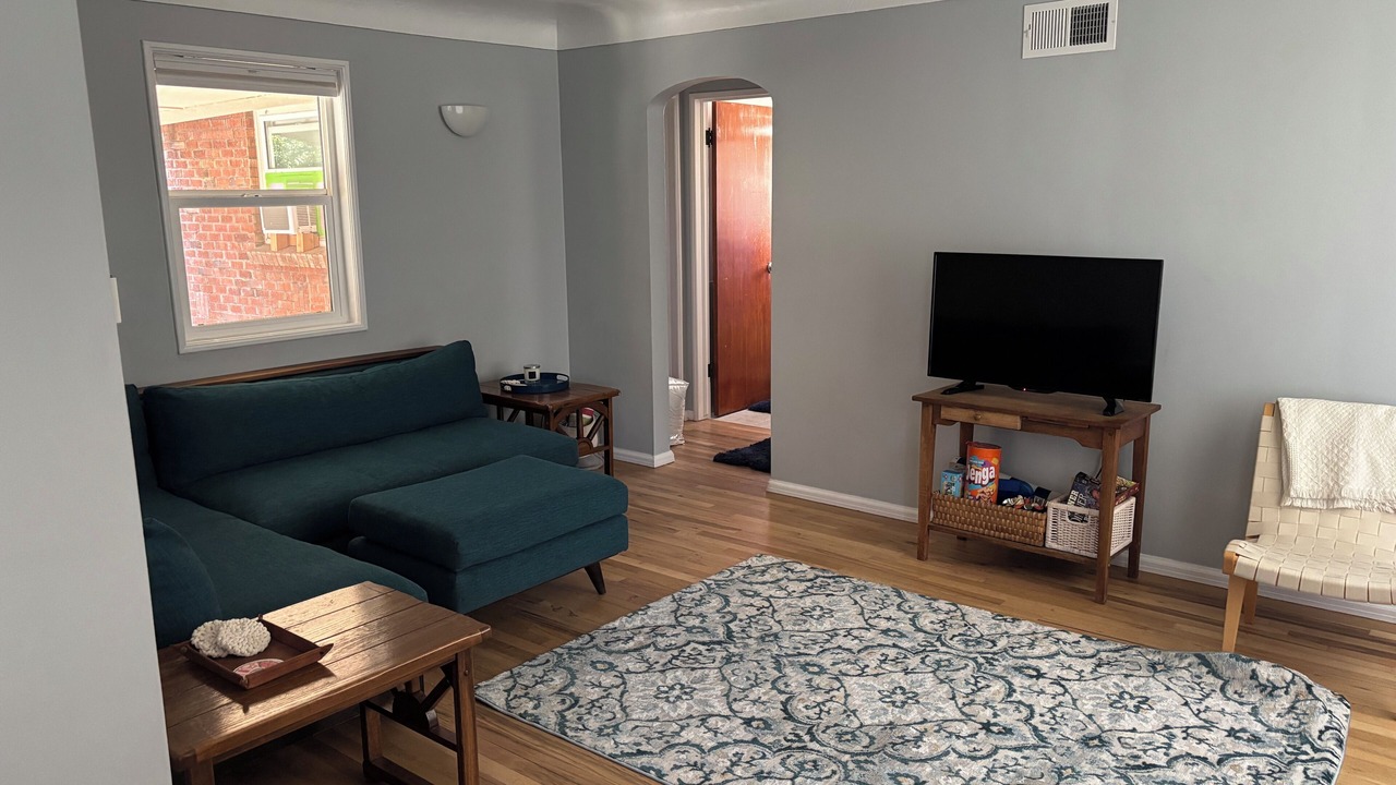 Photo of Livingroom in Morris Hill