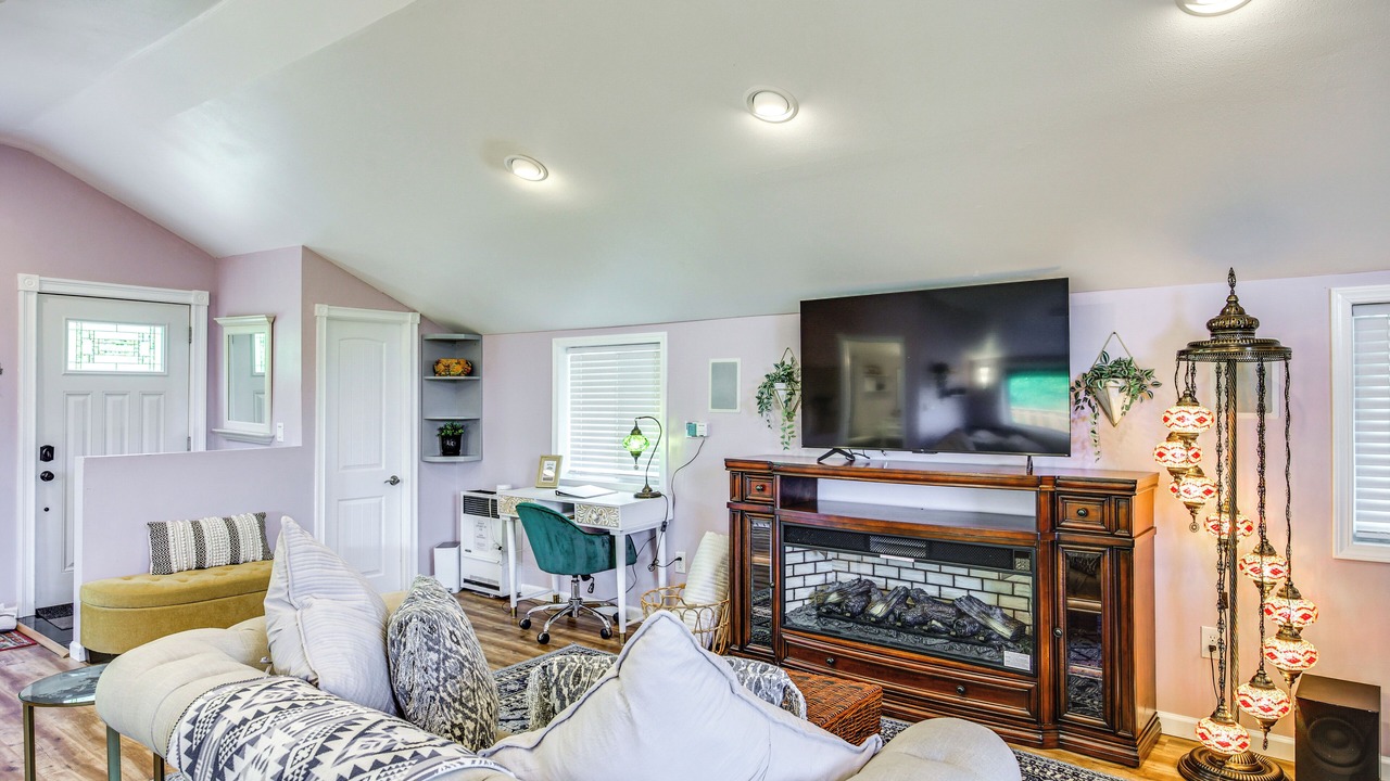 Photo of Livingroom in South End