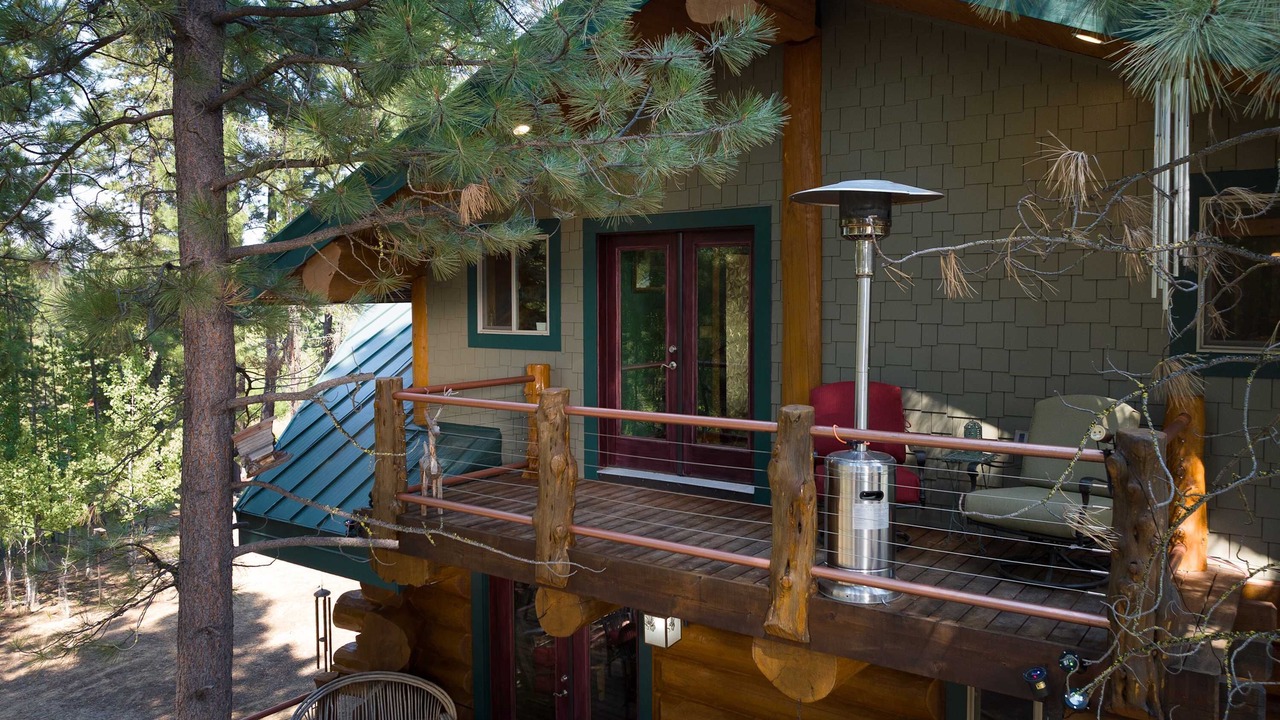 Photo of Patio Balcony in La Pine