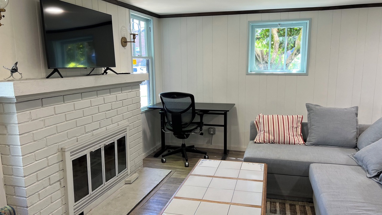 Photo of Livingroom in North End