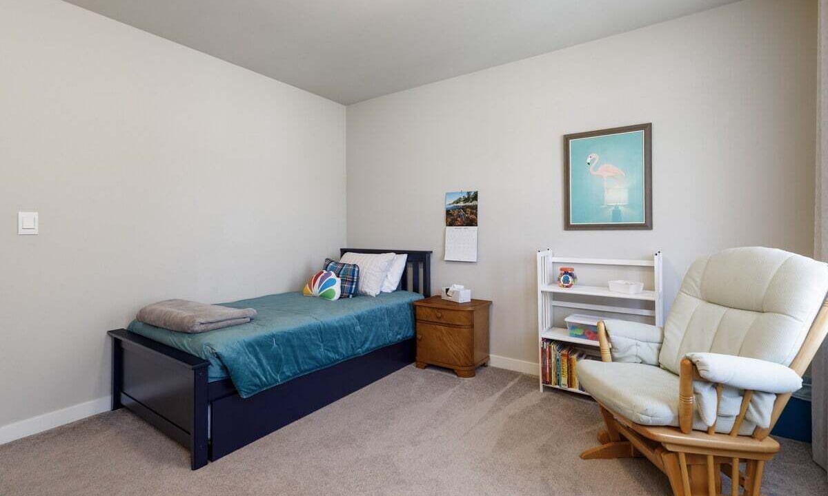 Photo of Bedroom in Oak Harbor