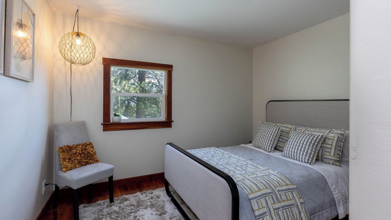 Photo of Bedroom in Kettle Falls