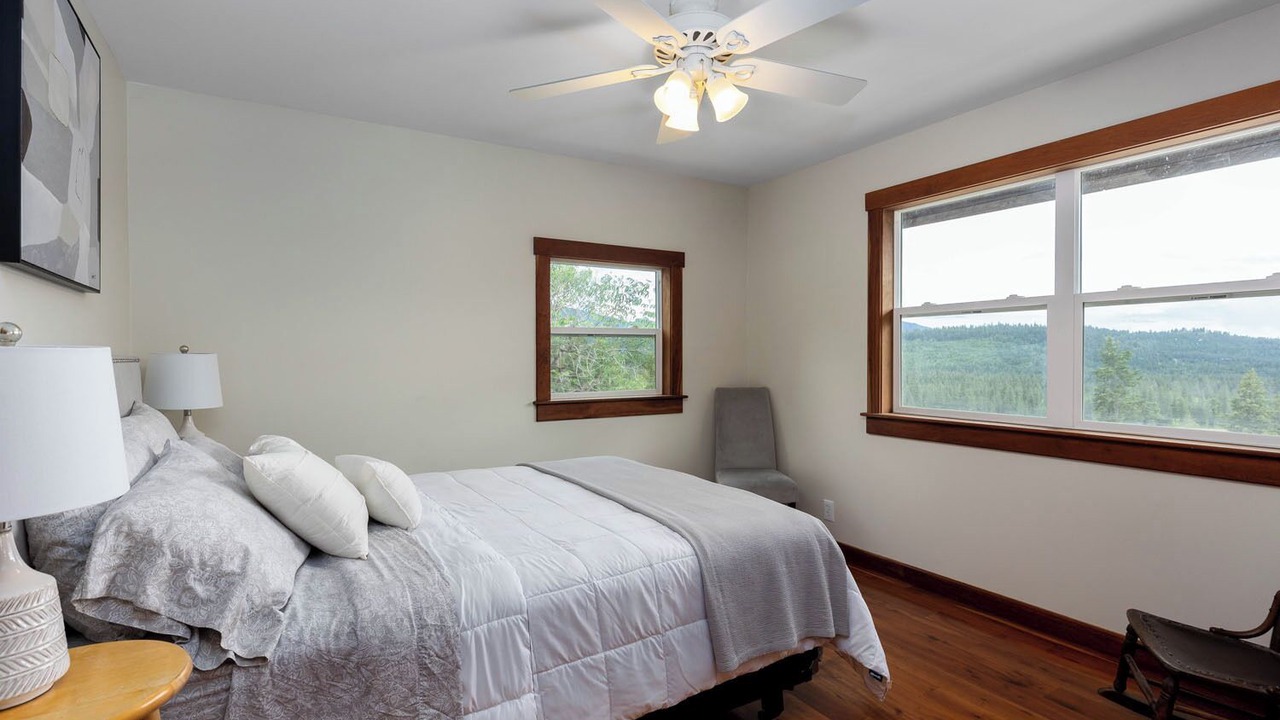 Photo of Bedroom in Kettle Falls