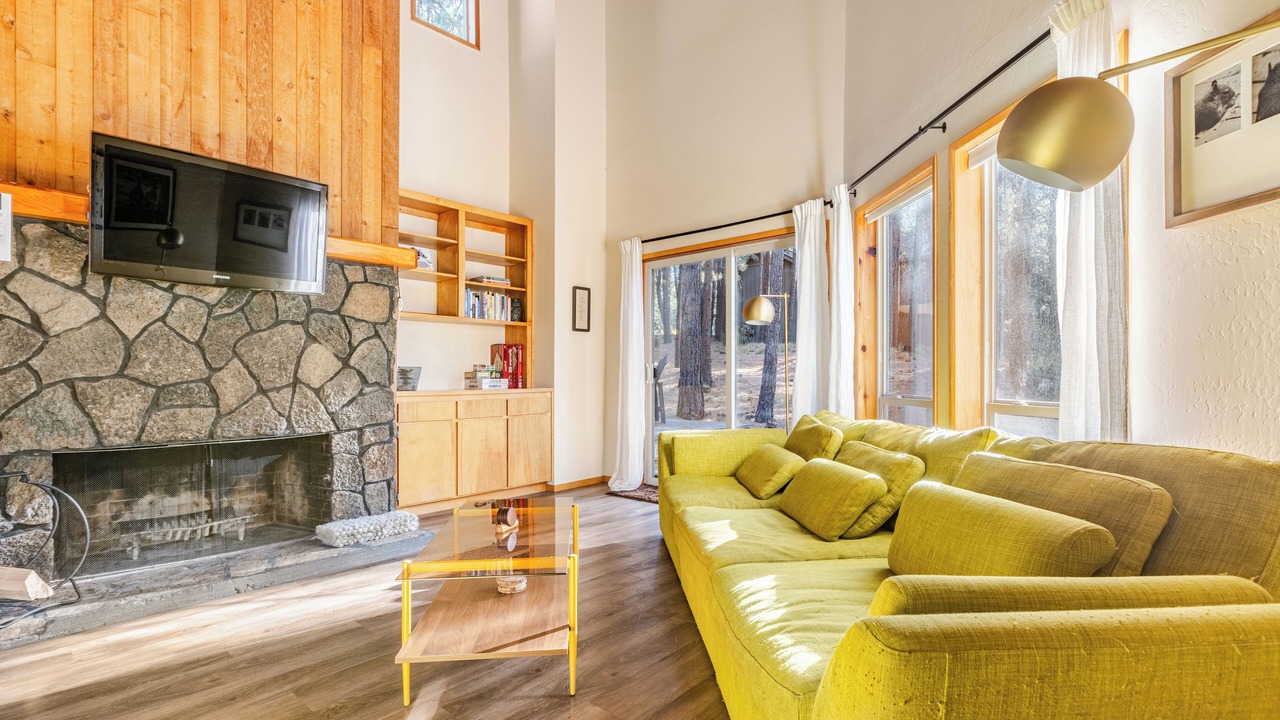 Photo of Livingroom in Sunriver