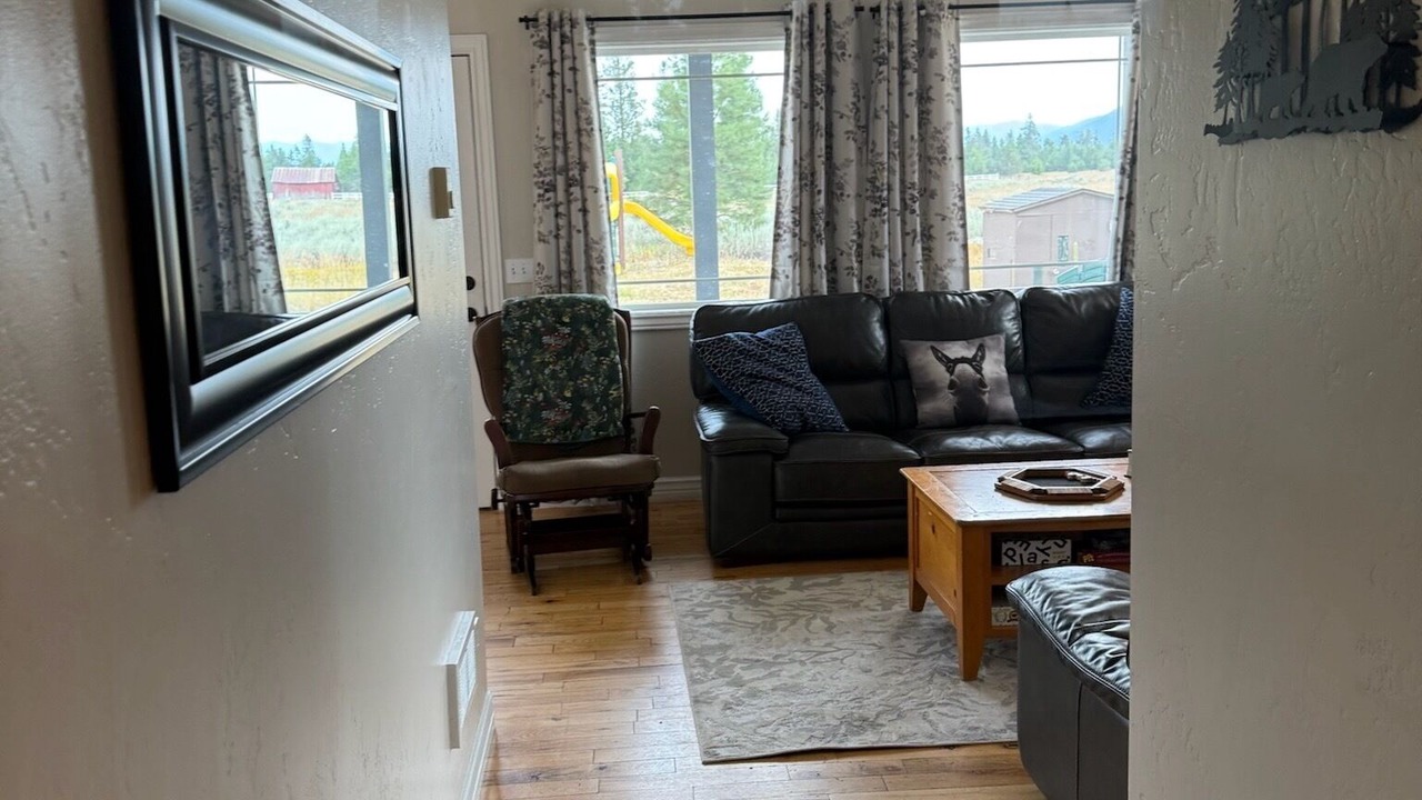 Photo of Livingroom in Donnelly
