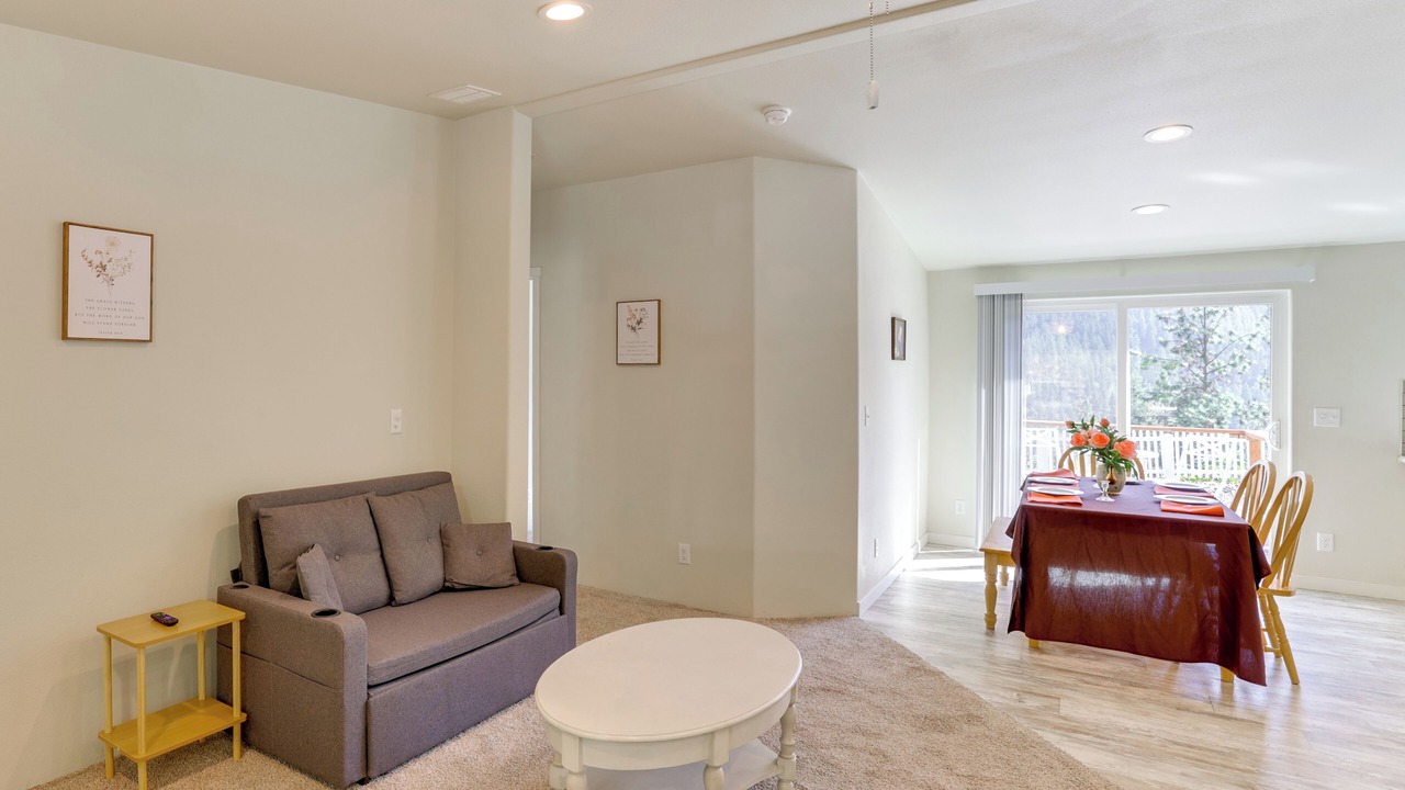 Photo of Livingroom in Ahsahka
