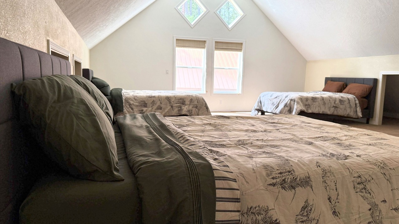Photo of Bedroom in Garden Valley