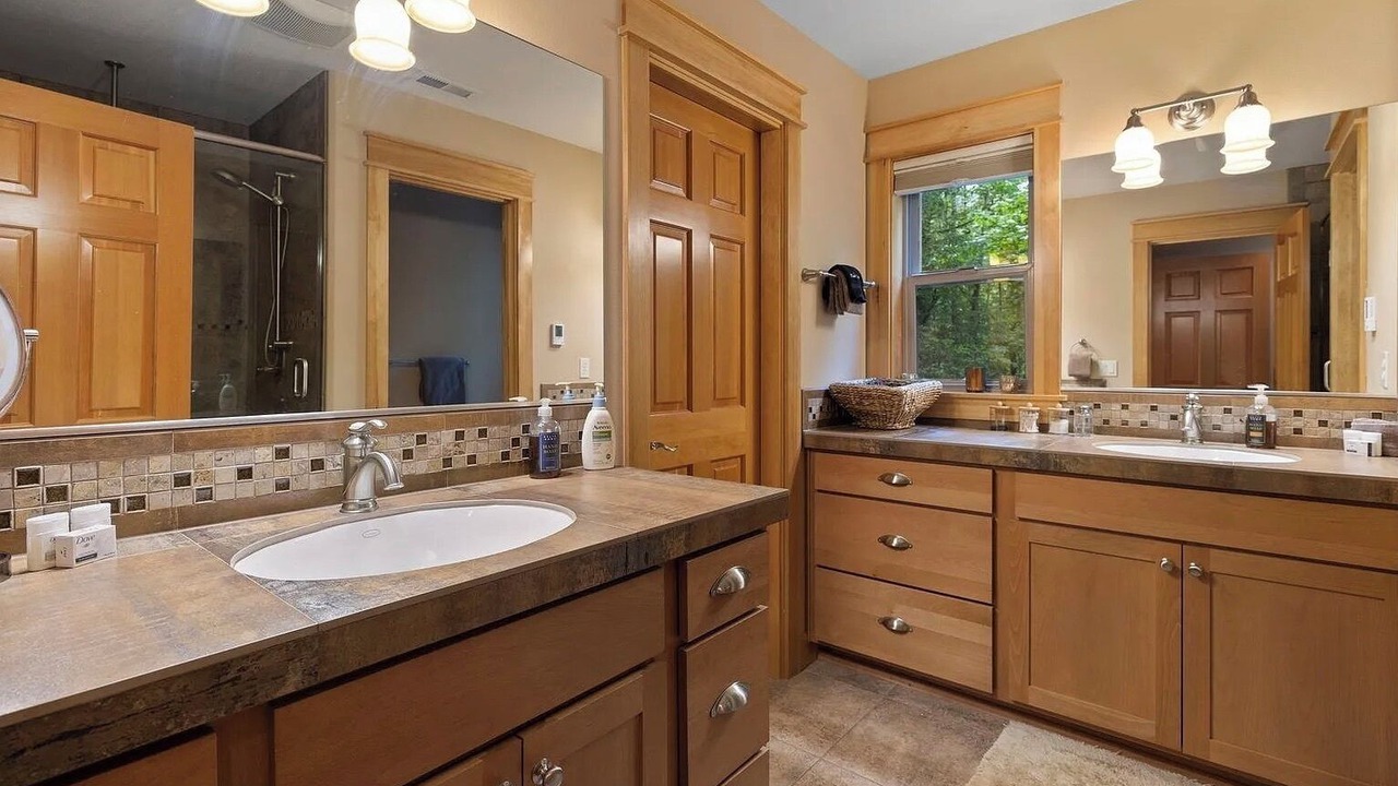 Photo of Bathroom in Welches