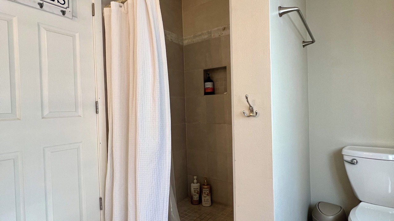 Photo of Bathroom in Sisters