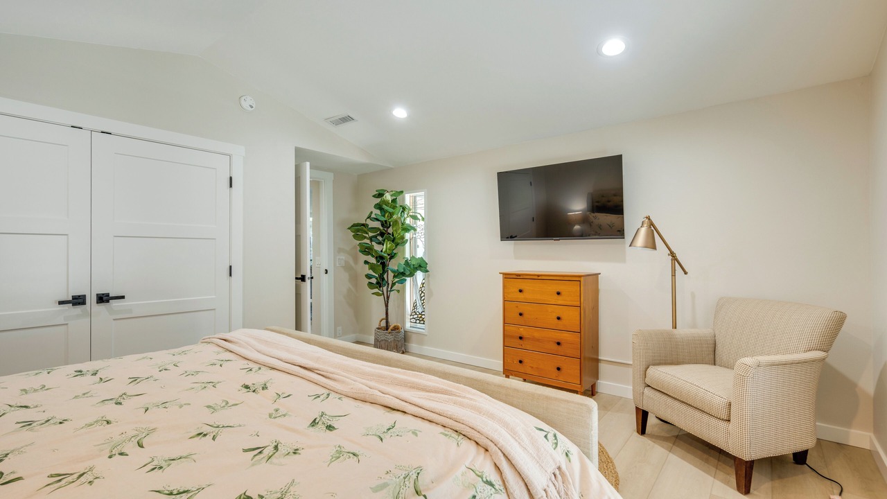 Photo of Bedroom in Lakewood
