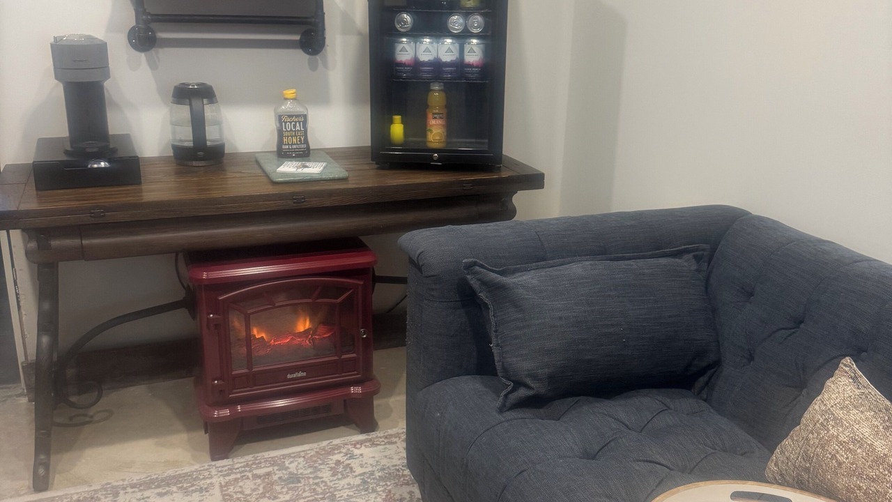 Photo of Livingroom in Victor