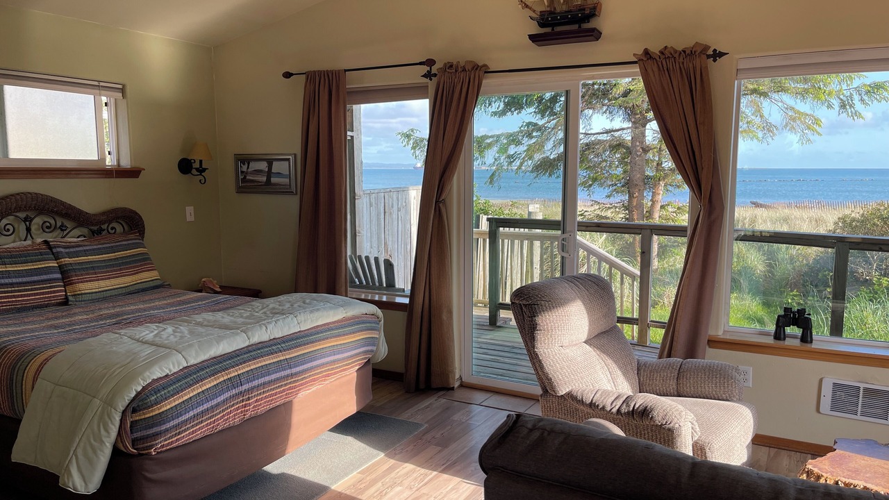 Photo of Bedroom in Ocean Shores