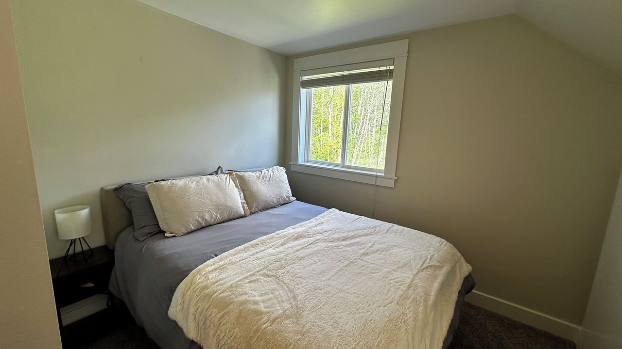 Photo of Bedroom in Freeland
