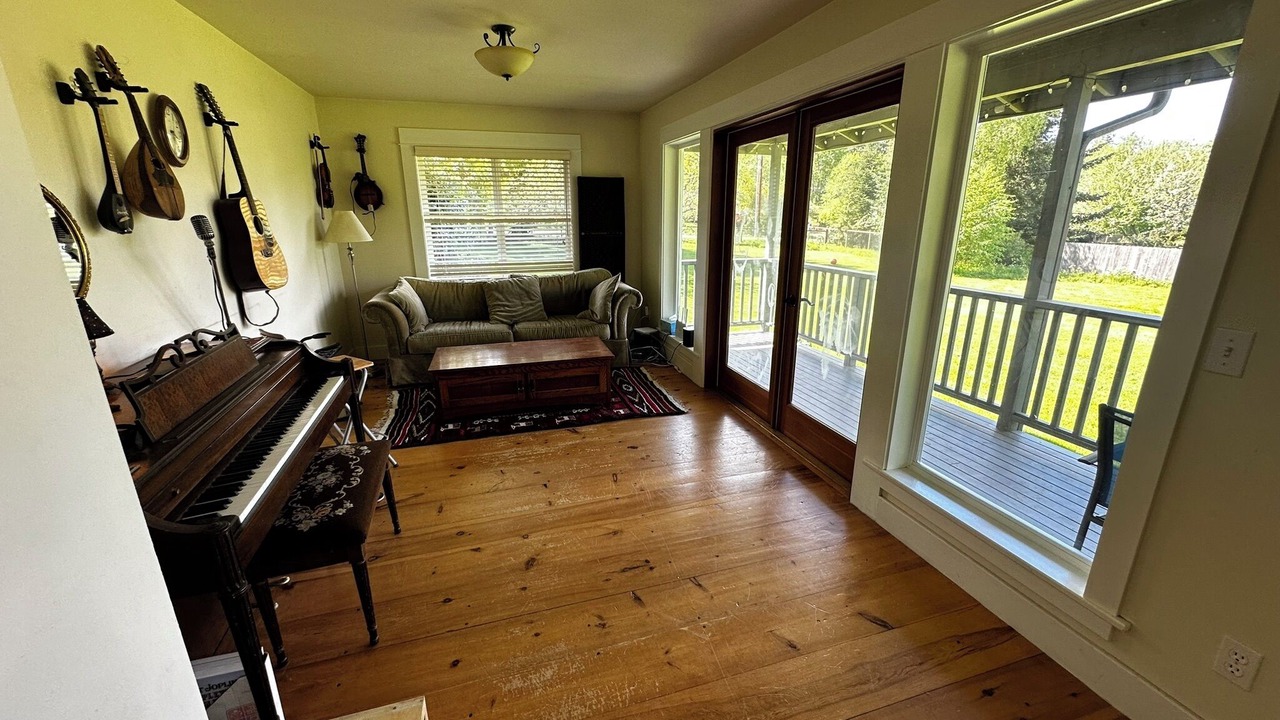 Photo of Livingroom in Freeland