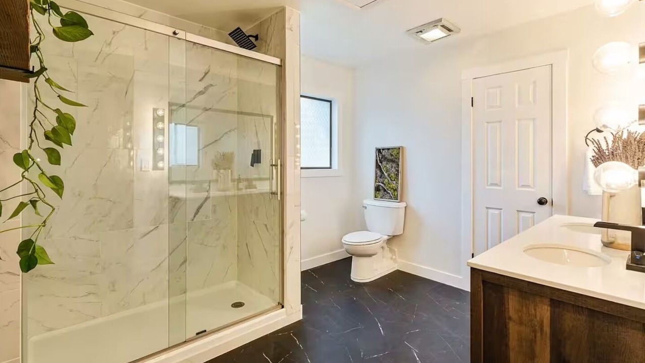 Photo of Bathroom in Riverbend