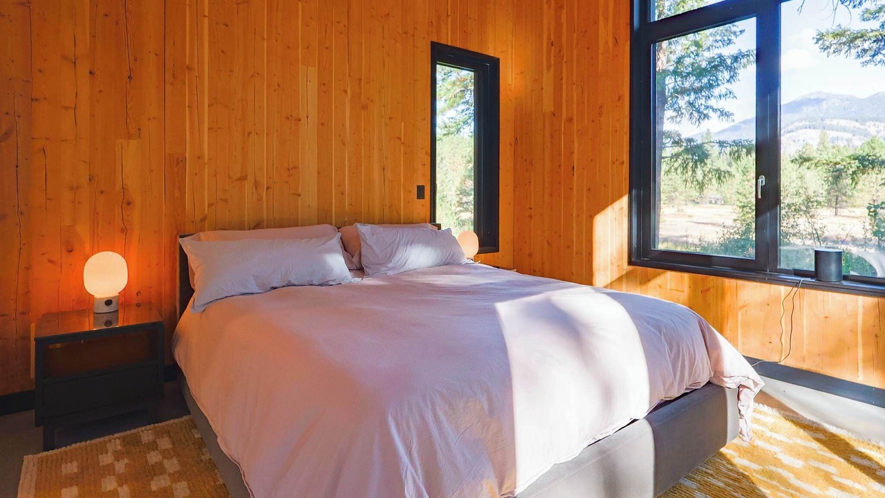 Photo of Bedroom in Mazama