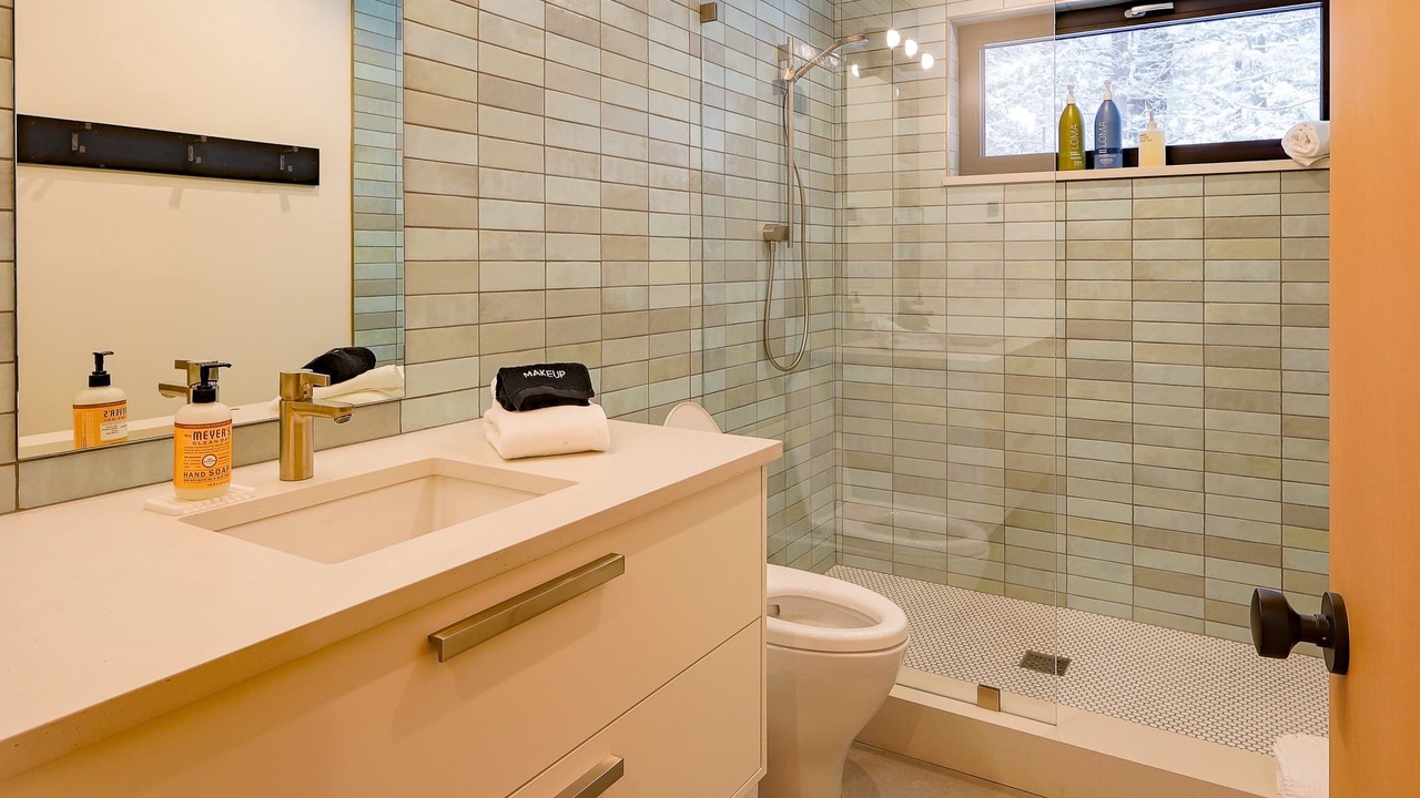 Photo of Bathroom in Mazama