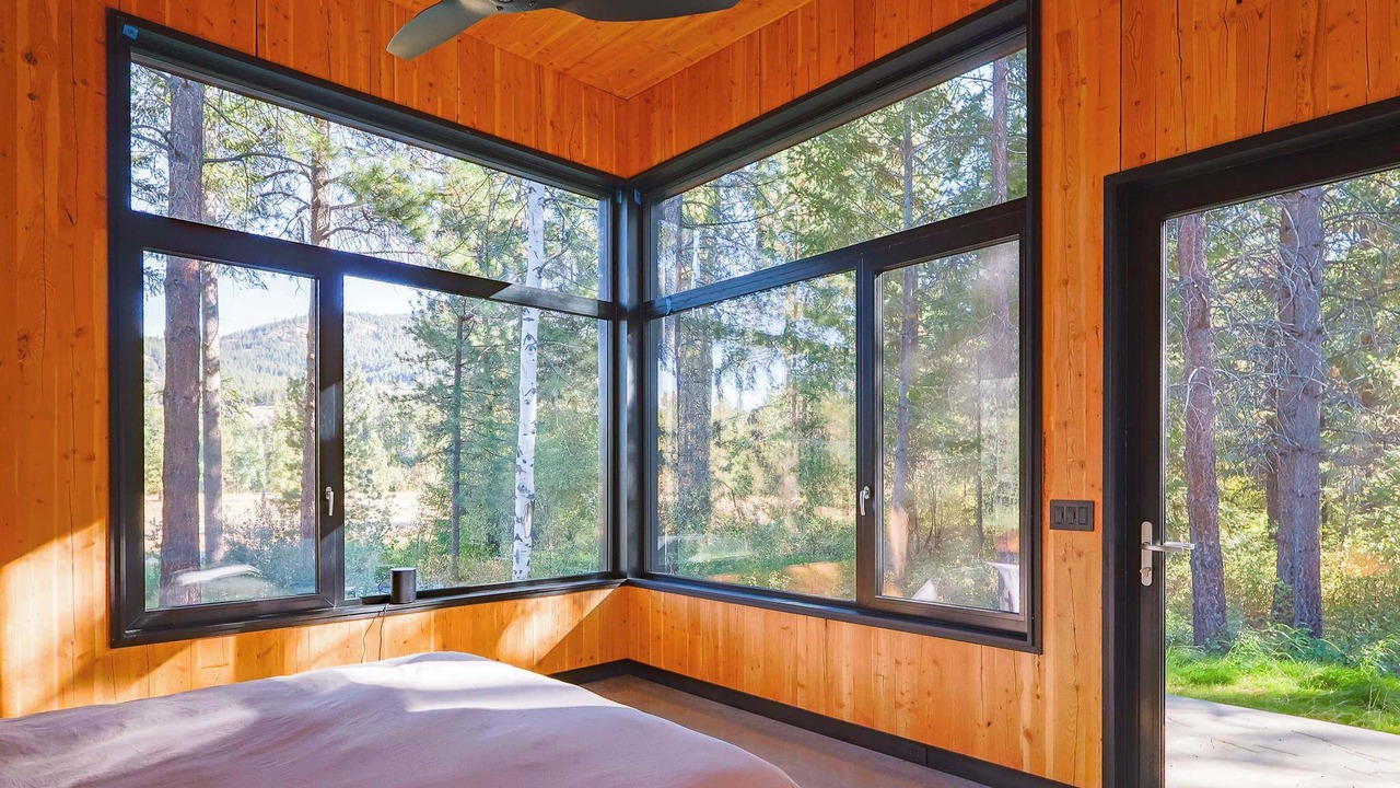 Photo of Bedroom in Mazama