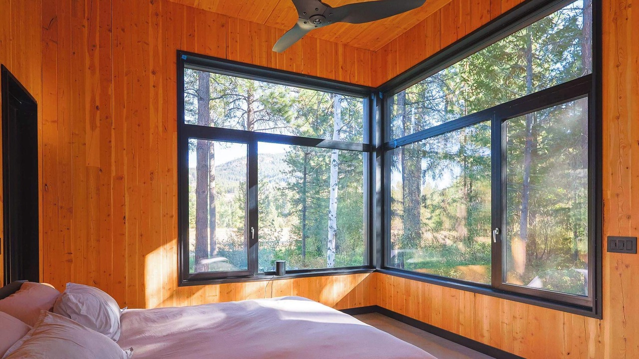 Photo of Bedroom in Mazama