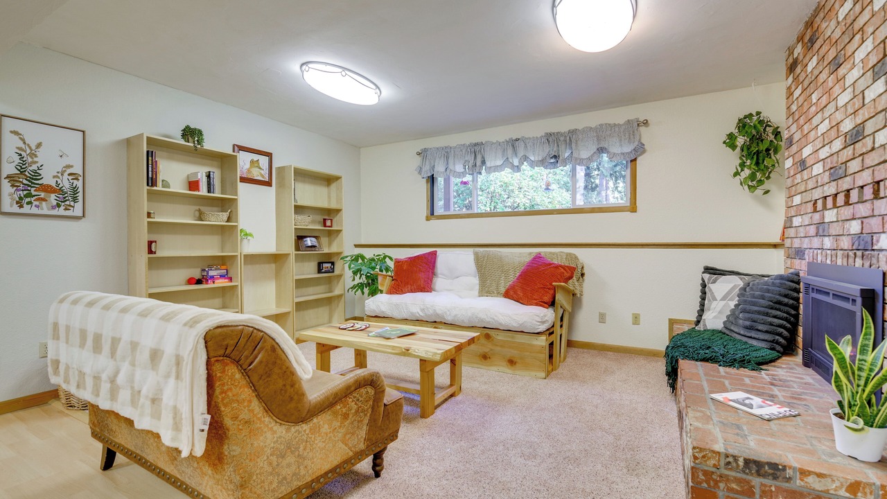 Photo of Livingroom in Port Angeles