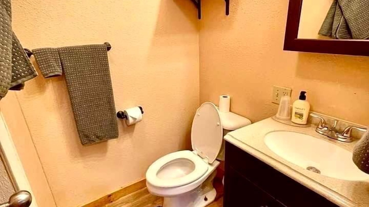 Photo of Bathroom in Thompson Falls