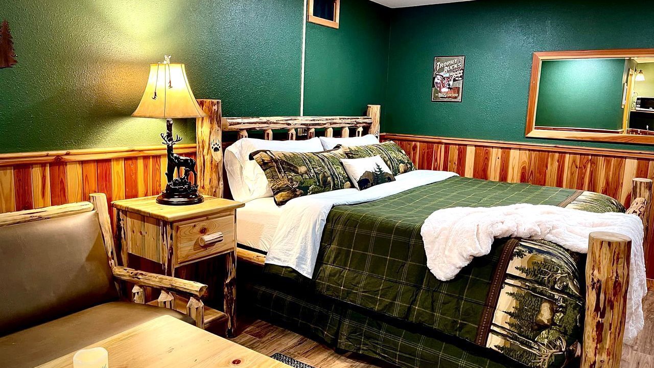 Photo of Bedroom in Thompson Falls