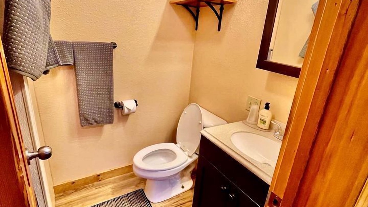 Photo of Bathroom in Thompson Falls