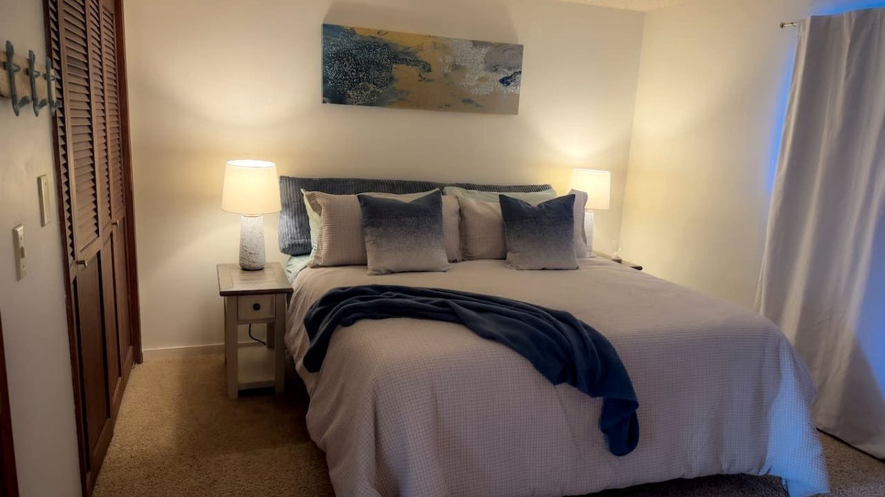 Photo of Bedroom in Anacortes
