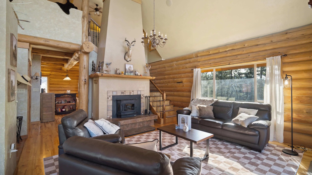 Photo of Livingroom in Mead
