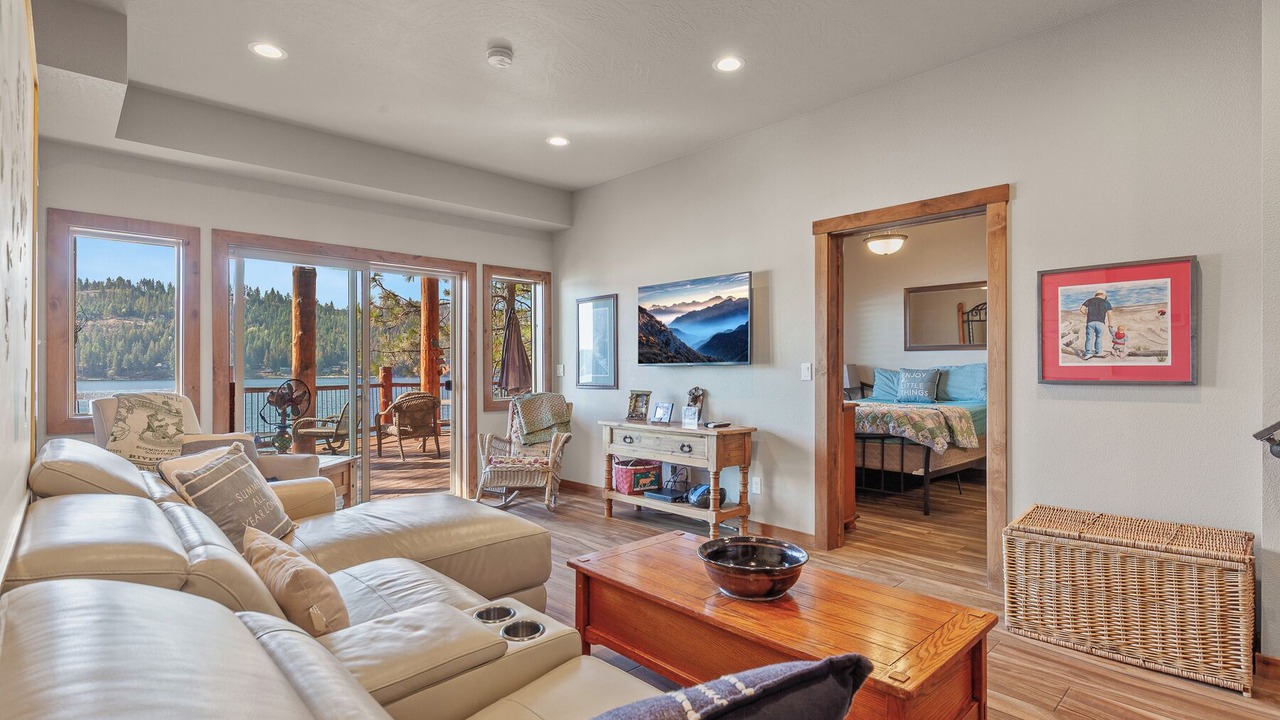 Photo of Bedroom in Rockford Bay
