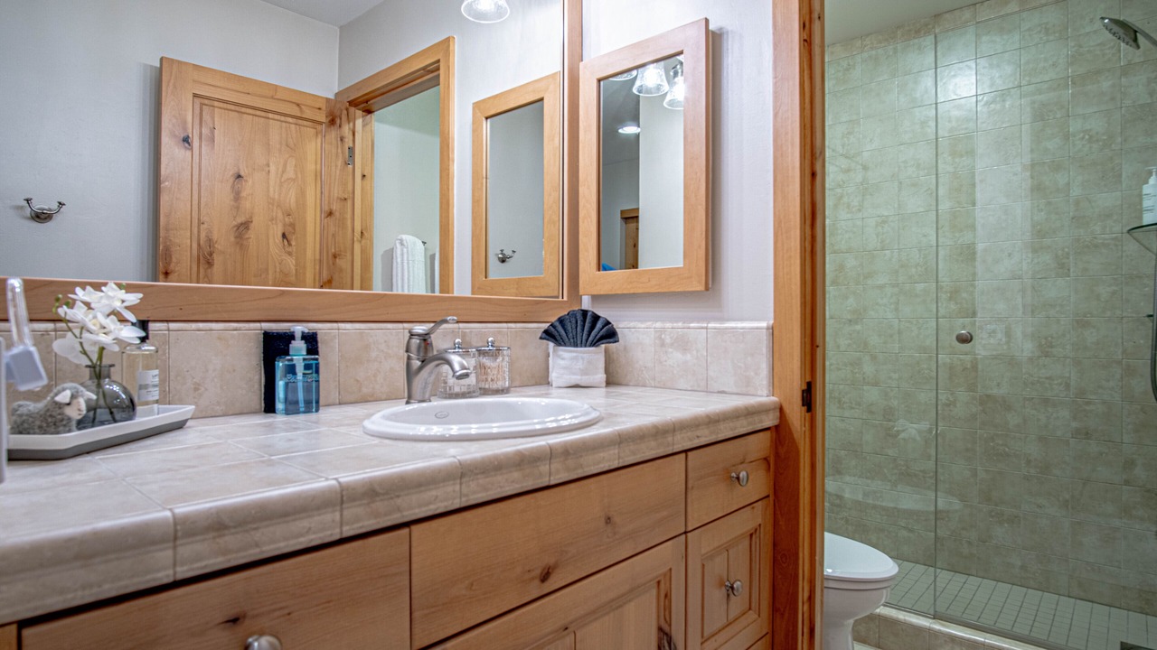 Photo of Bathroom in Elkhorn Village