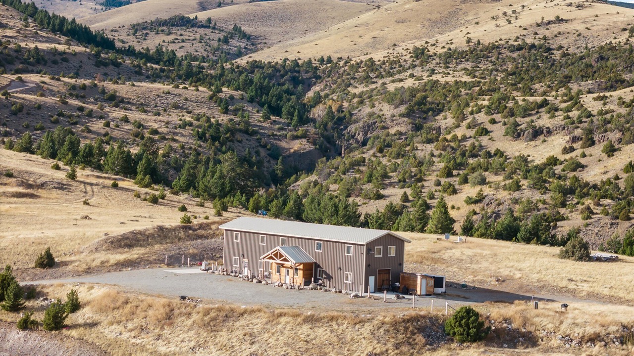 Photo of Outdoor in Emigrant