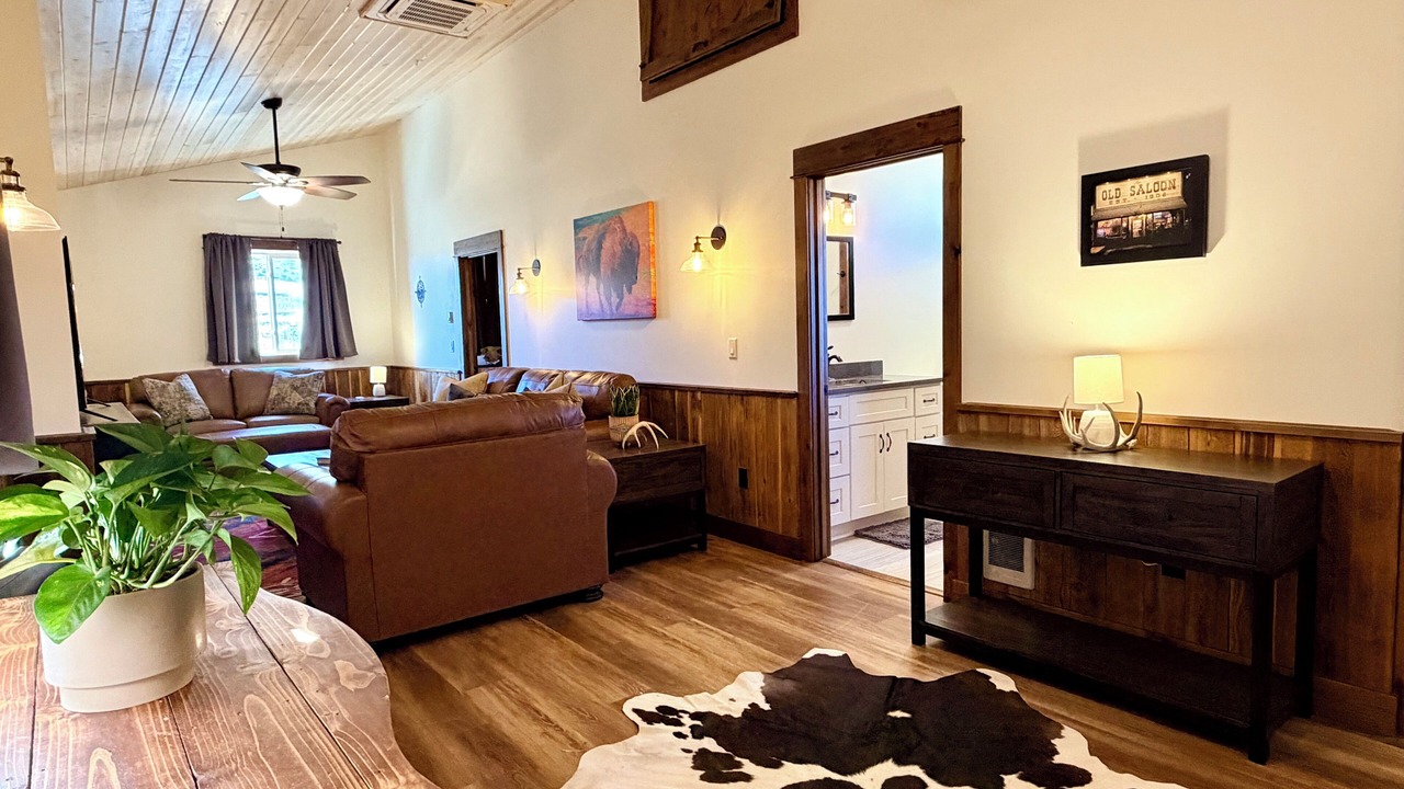 Photo of Livingroom in Emigrant