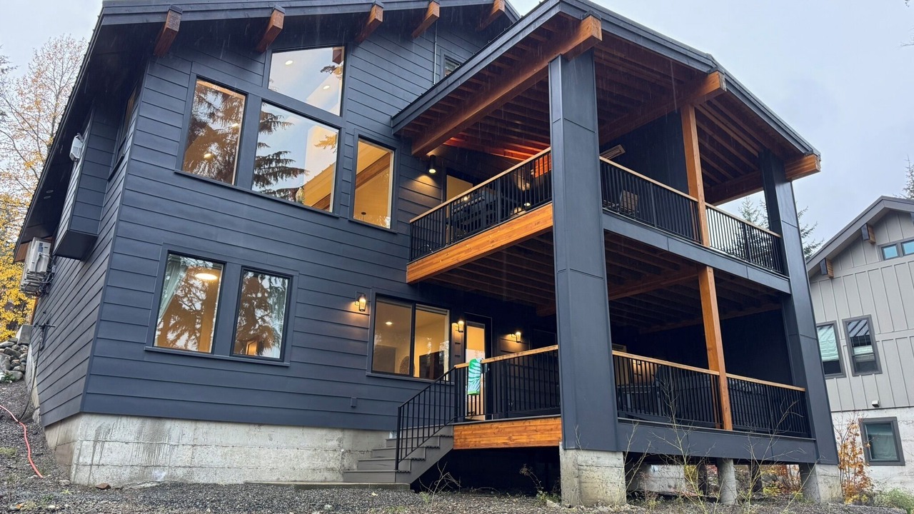 Photo of Outdoor in Hyak