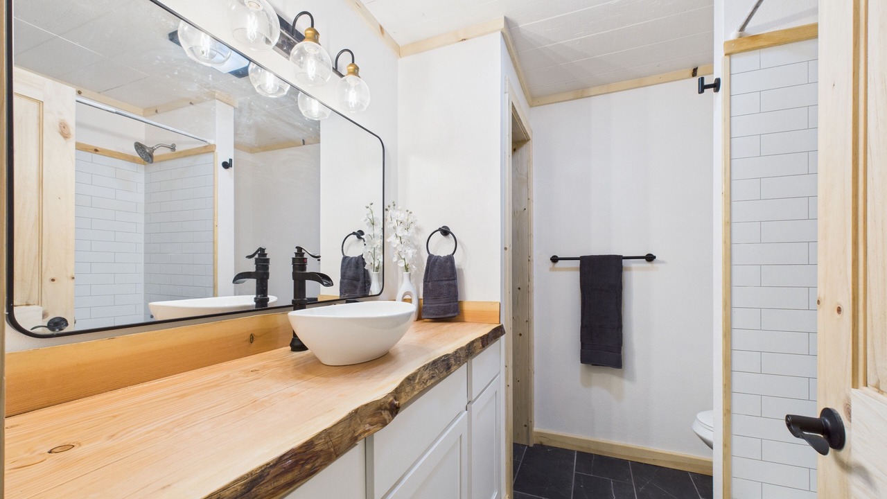 Photo of Bathroom in Stevens County