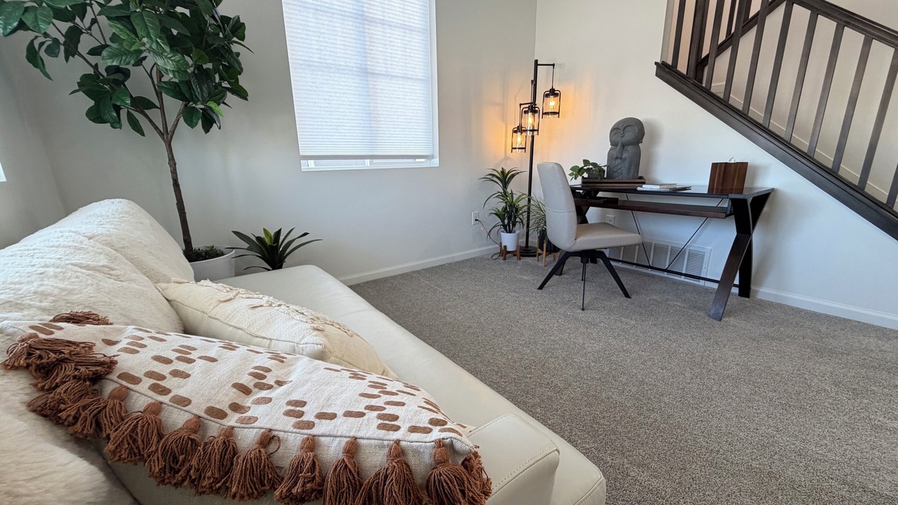 Photo of Livingroom in Salem