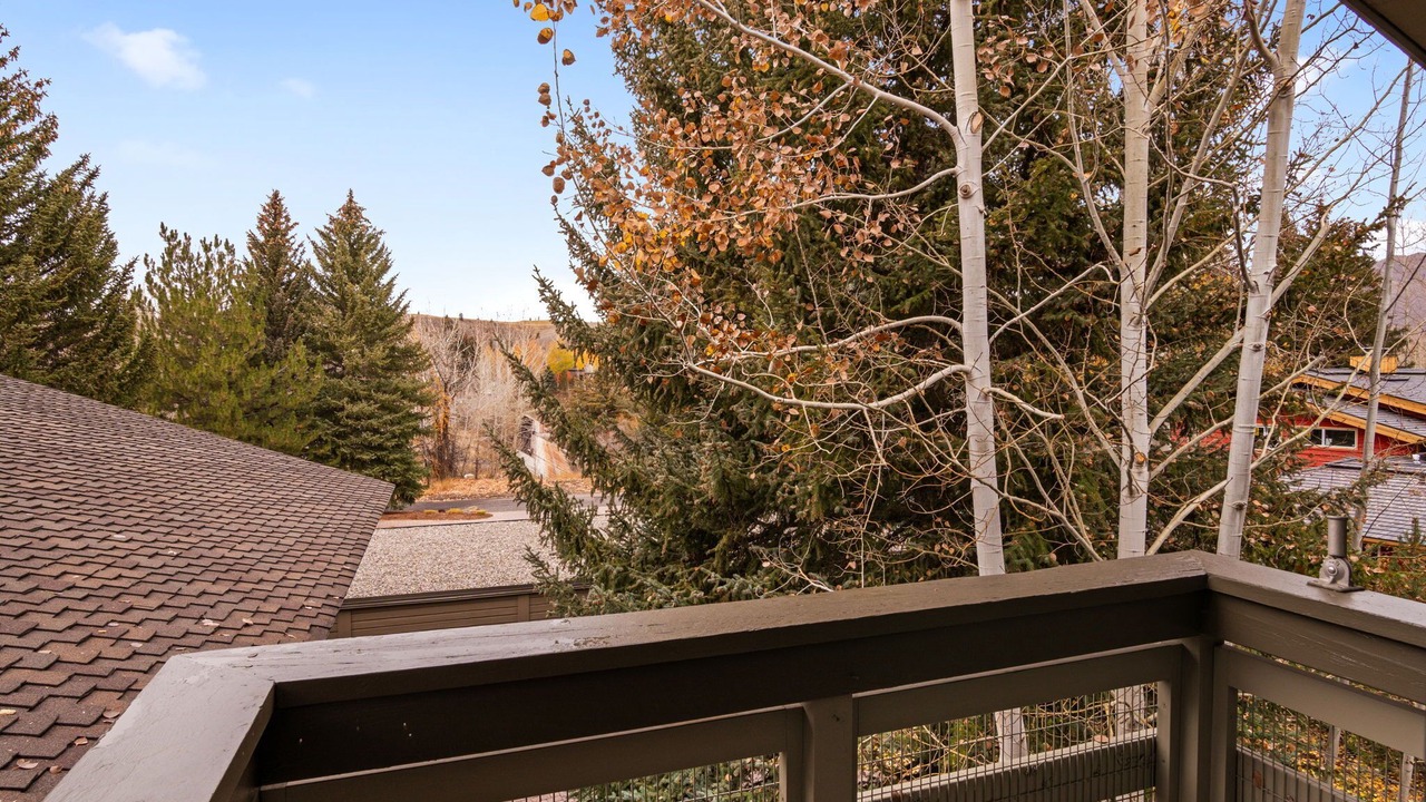 Photo of Outdoor in Elkhorn