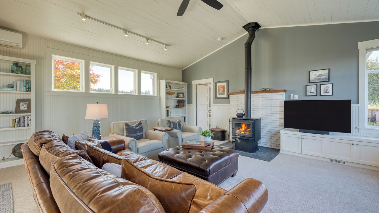 Photo of Livingroom in Coupeville
