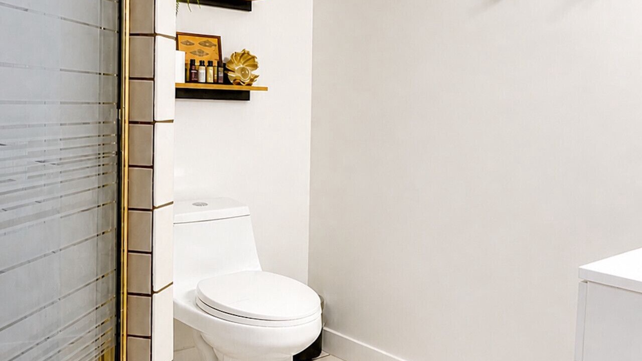 Photo of Bathroom in Garden District