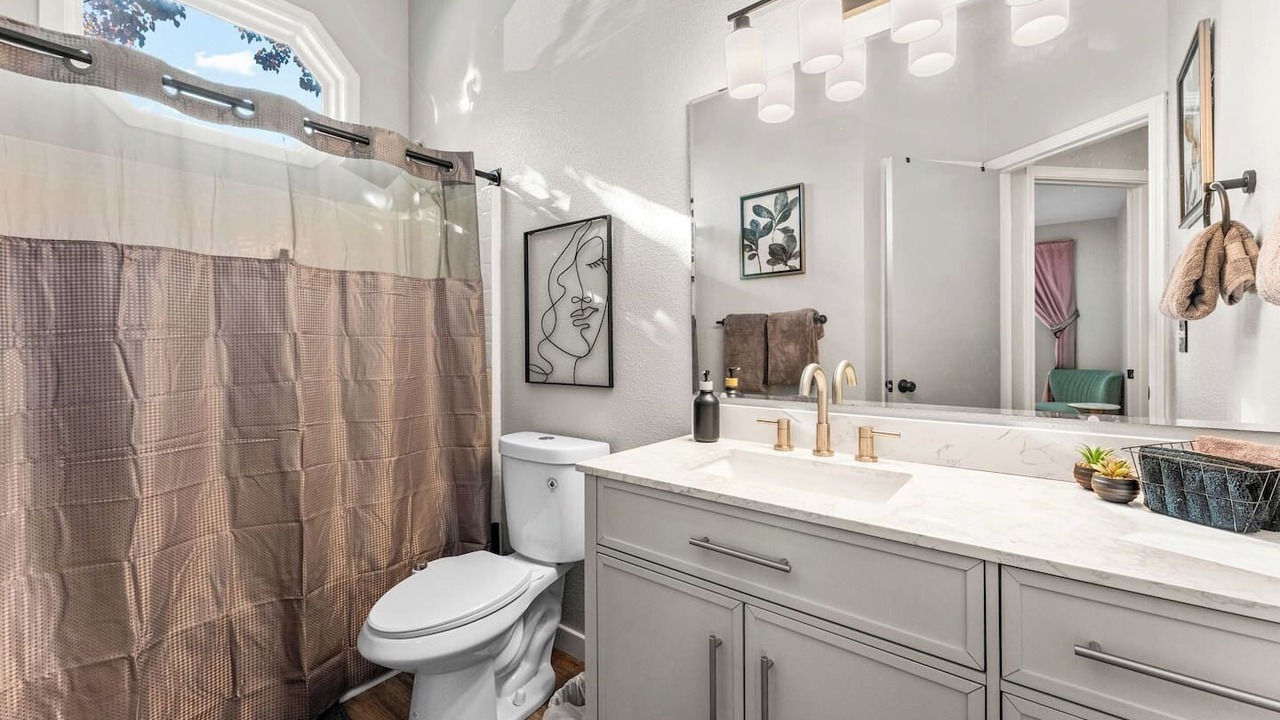 Photo of Bathroom in Southeast Boise