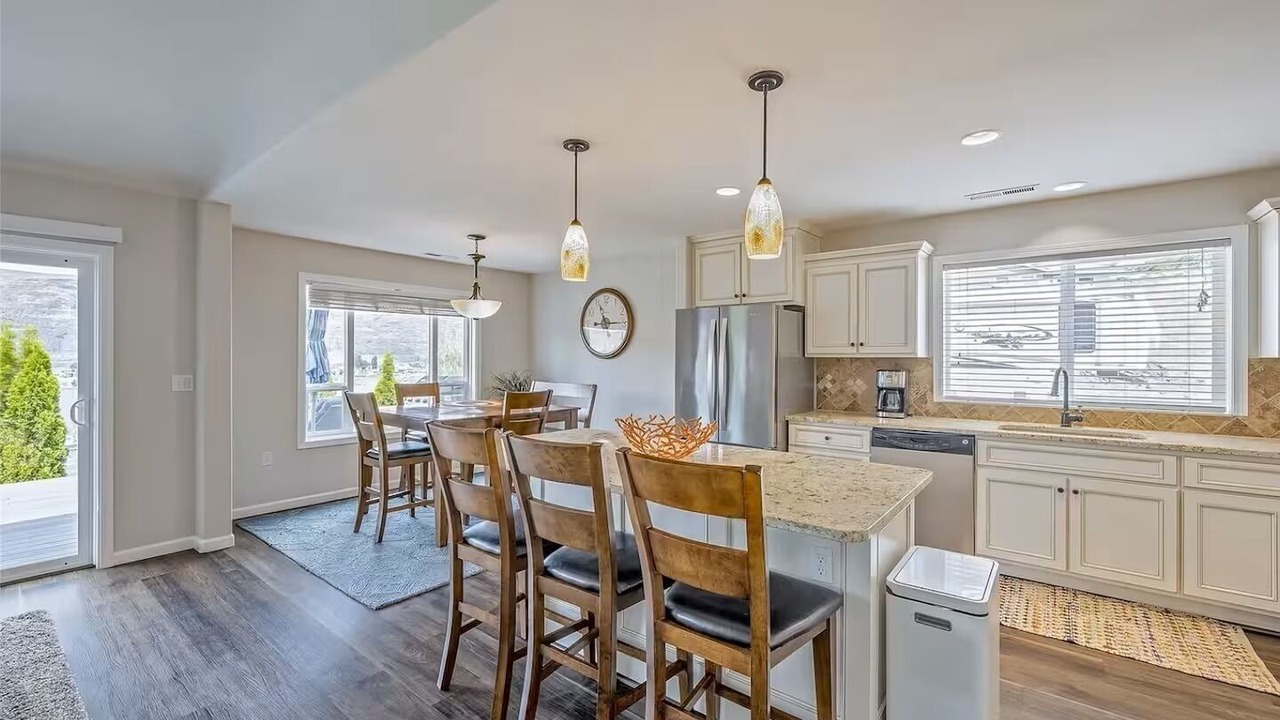 Photo of Kitchen in Sunland Estates