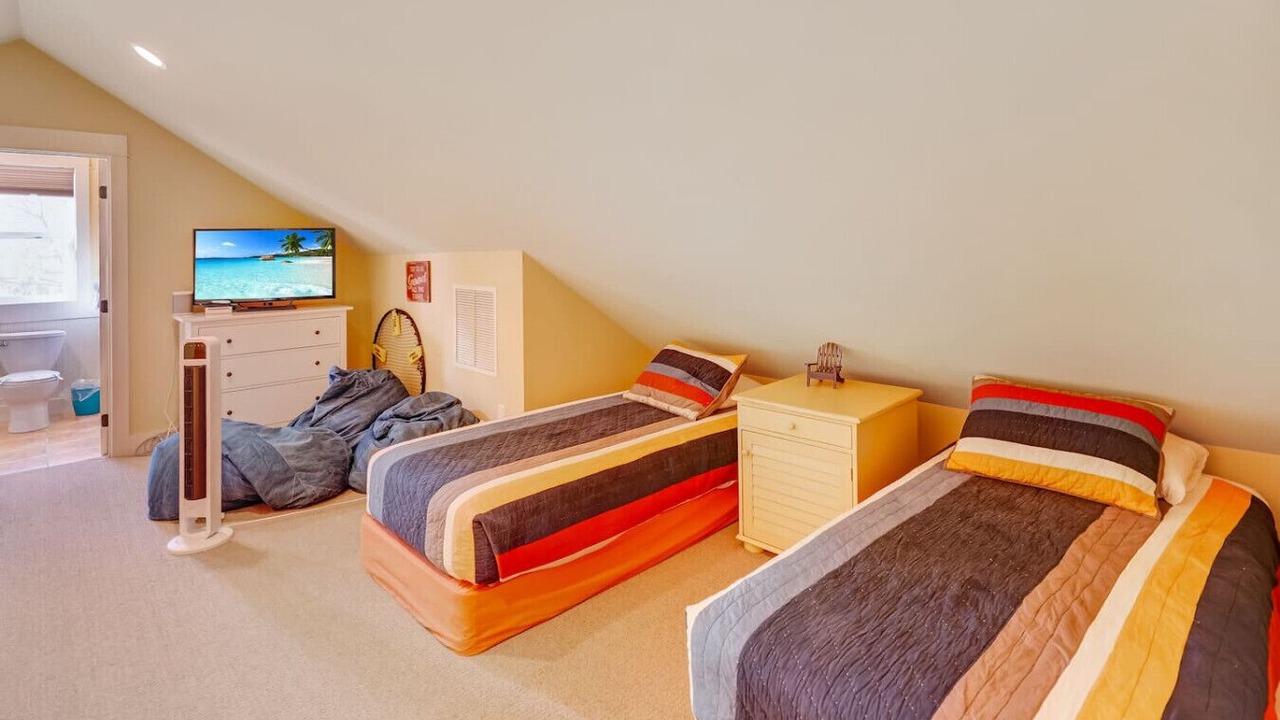 Photo of Bedroom in Oroville