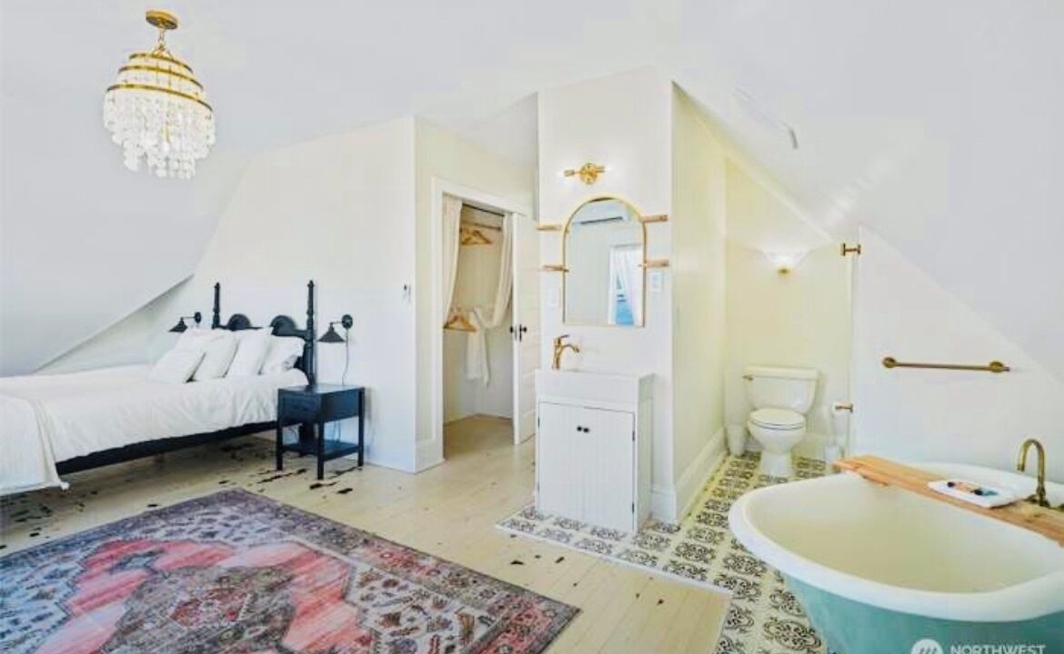 Photo of Bathroom in Union