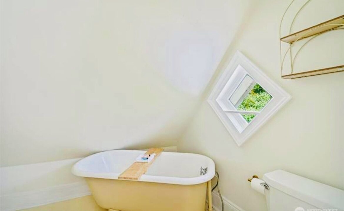 Photo of Bathroom in Union