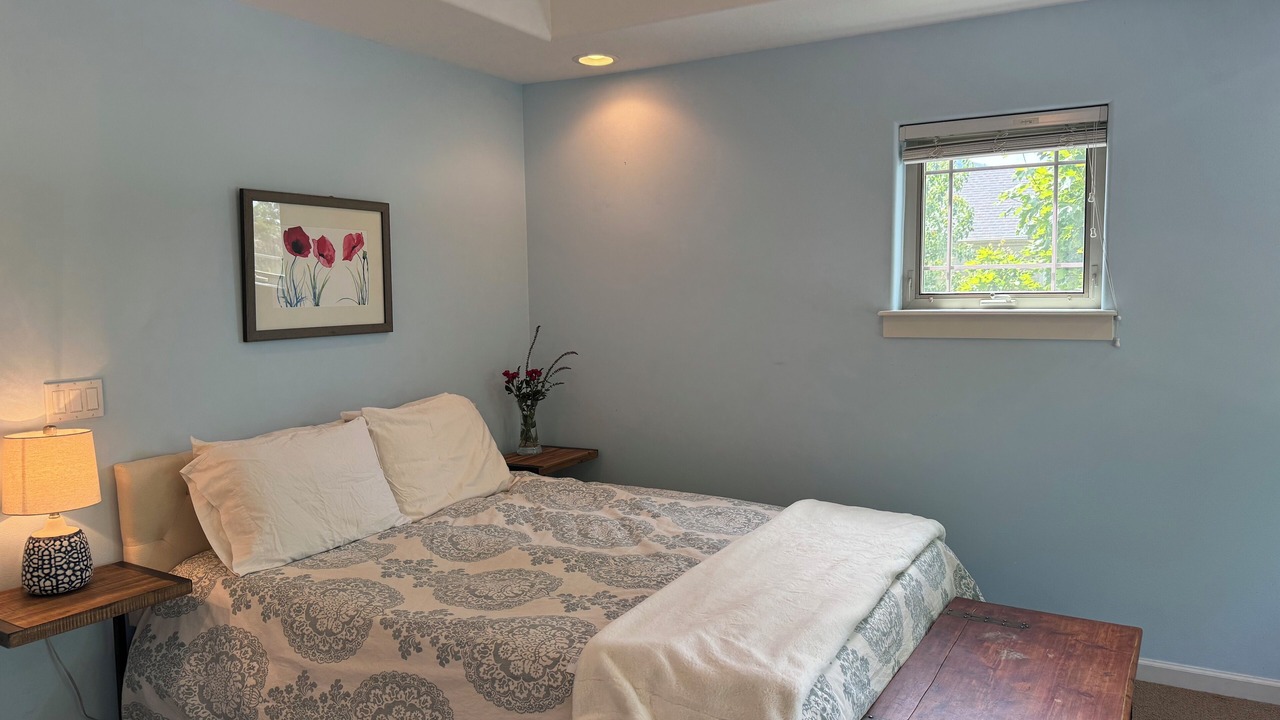 Photo of Bedroom in Ashland