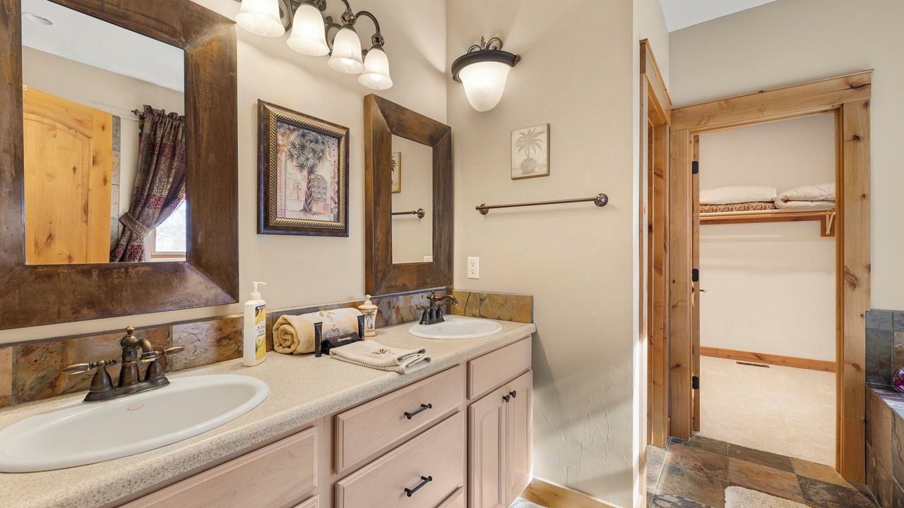 Photo of Bathroom in Alpine