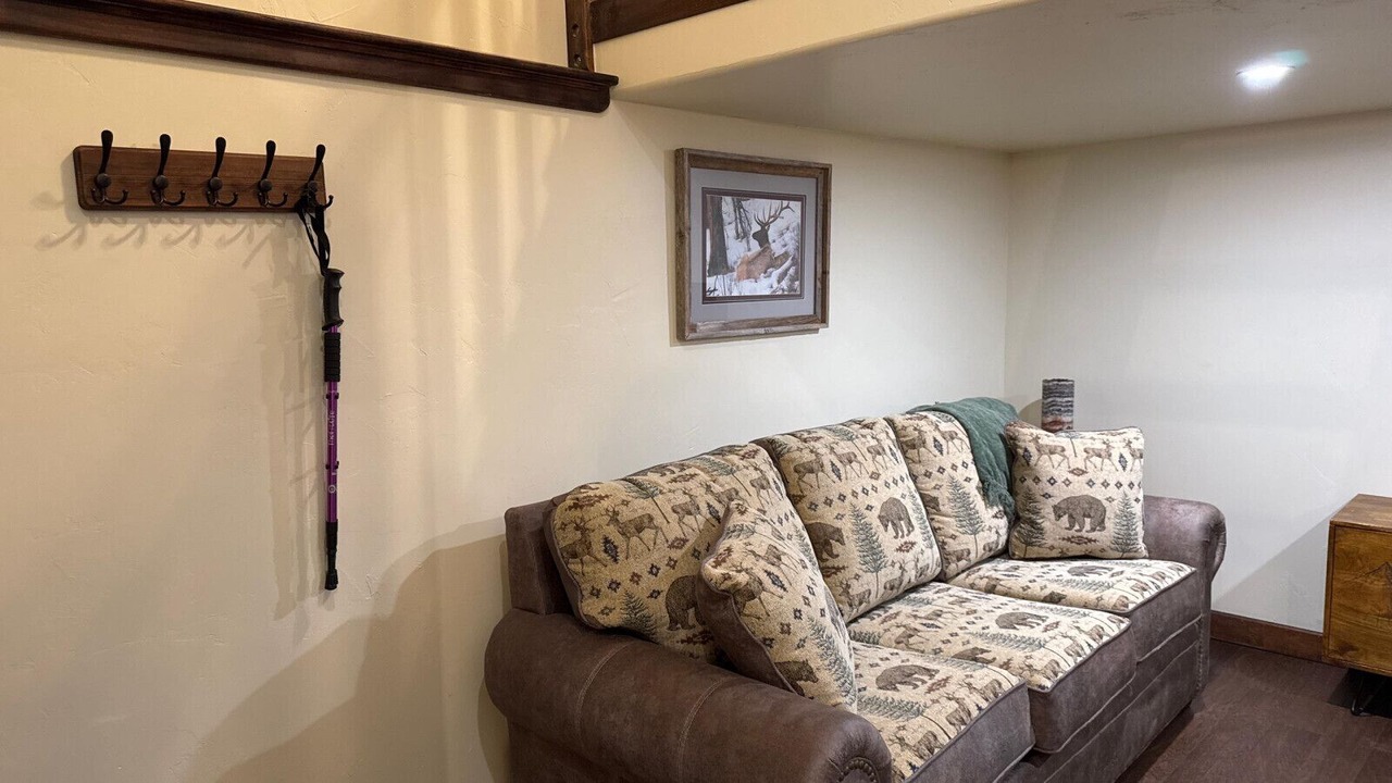 Photo of Livingroom in Emigrant